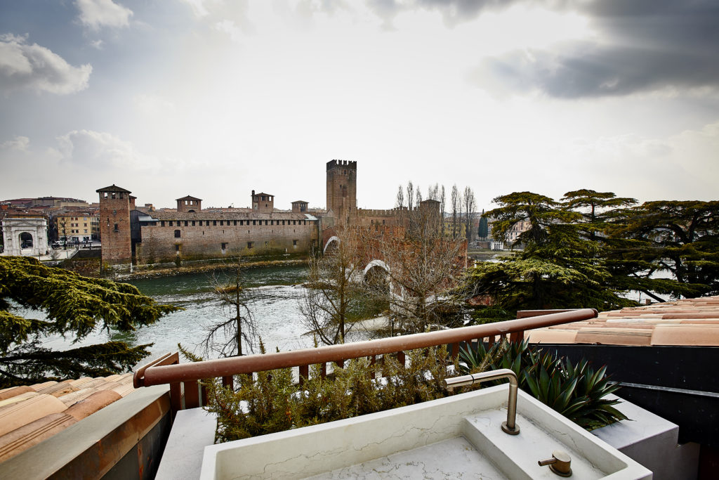 Squassabia-penthouse-by-the-river-Verona