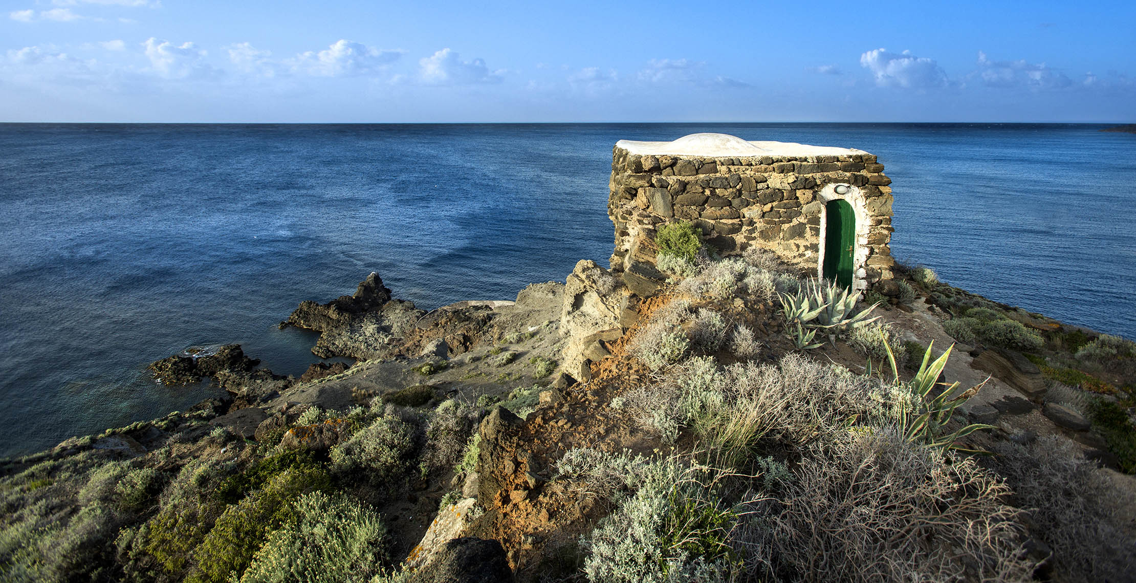 PANTELLERIA, BACIATA DAL SOLE