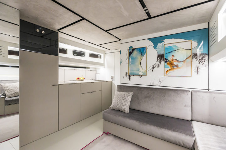 Evo_yachts-R6-Interior-Kitchen