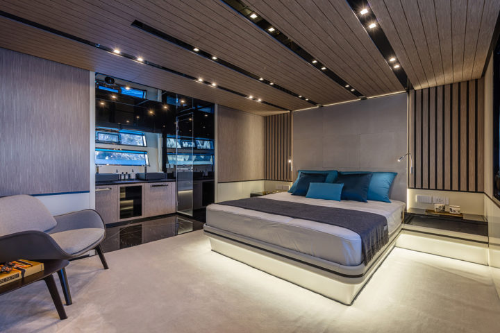 Sherpa-XL-Arcadia-Yachts-Interior-Bedroom
