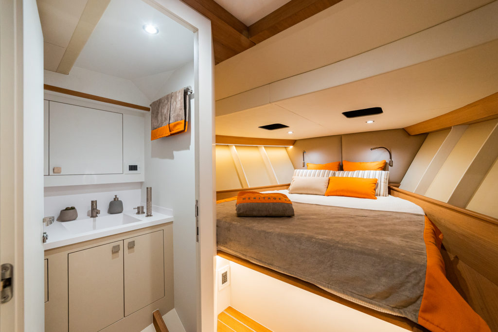 Castagnola_Heritage-Yacht-Interior-Bedroom