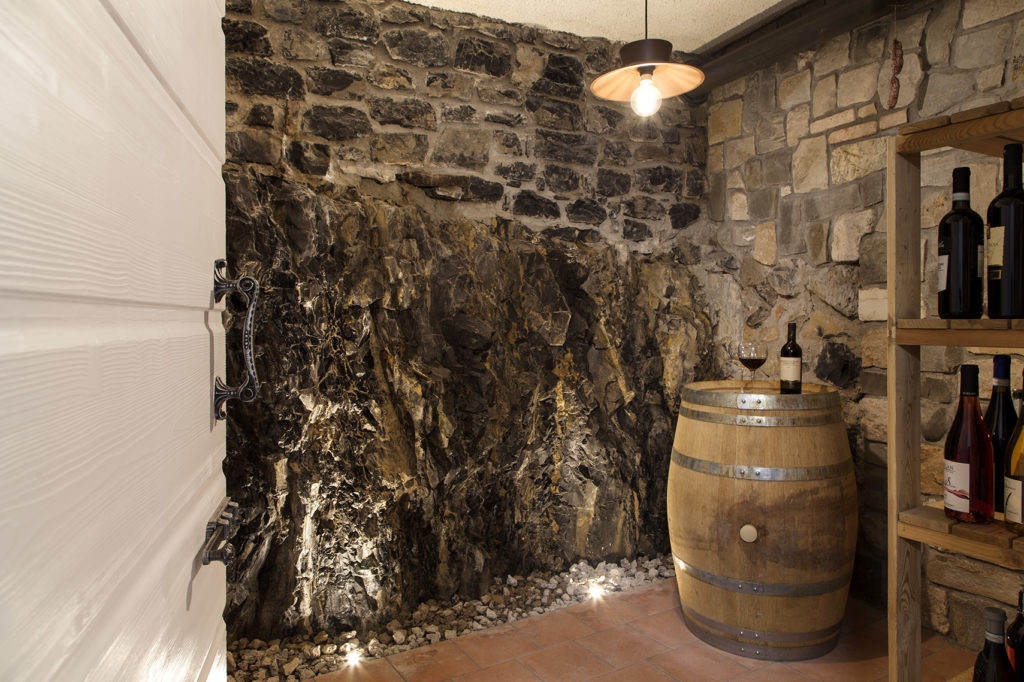 Seek-and-ye-shall-find-Bonomelli-modern-villa-Wine-cellar