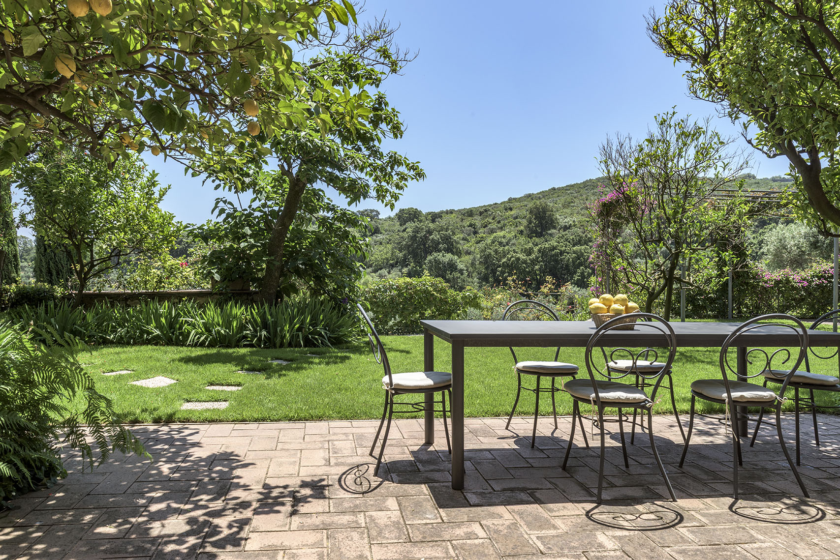 Home-Terracina-From-a-vault-to-another-Outdoor
