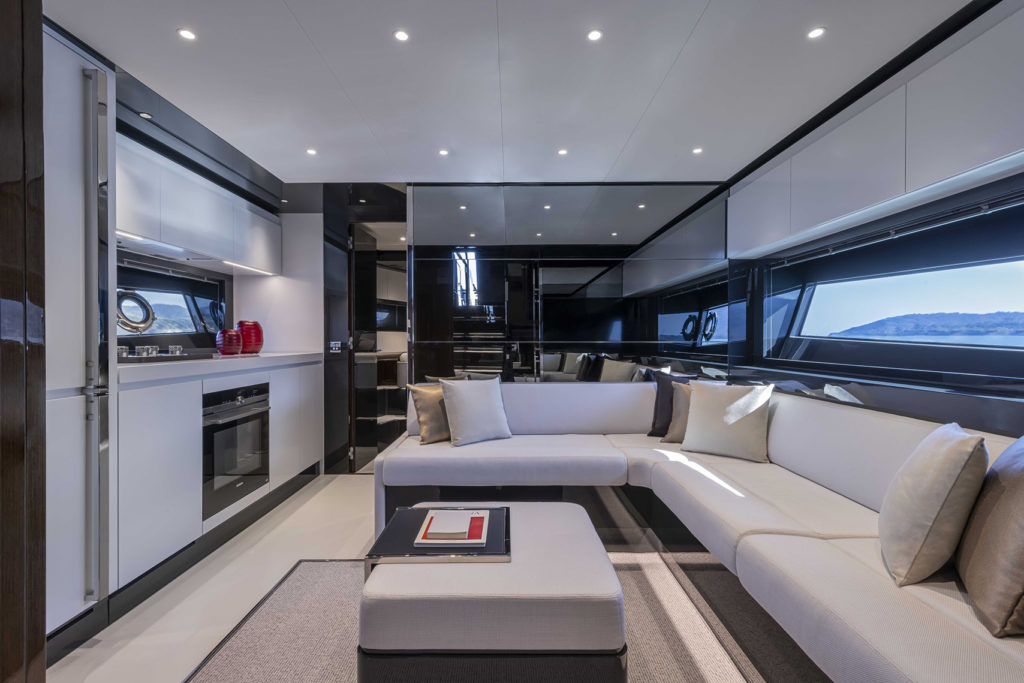 Riva-68-Diable-Interior-Living