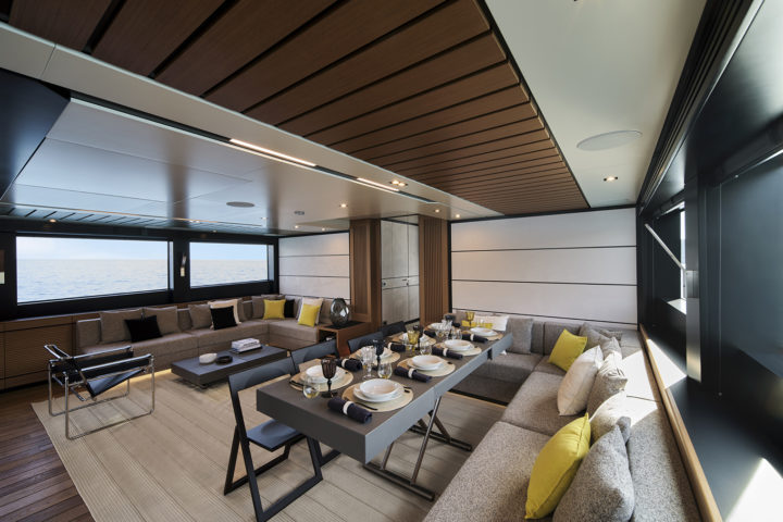 WHY200_Wally_Yacht-Interior-Living
