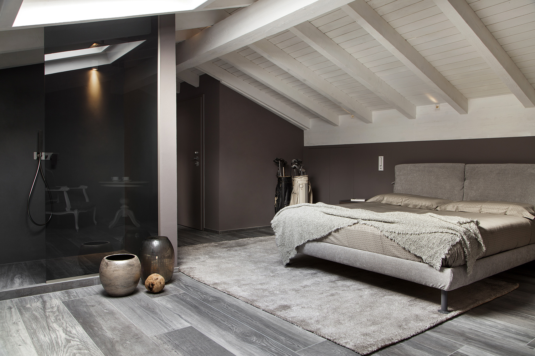 mountains-outside-seduction-inside-Turra-Arredamenti-Bedroom