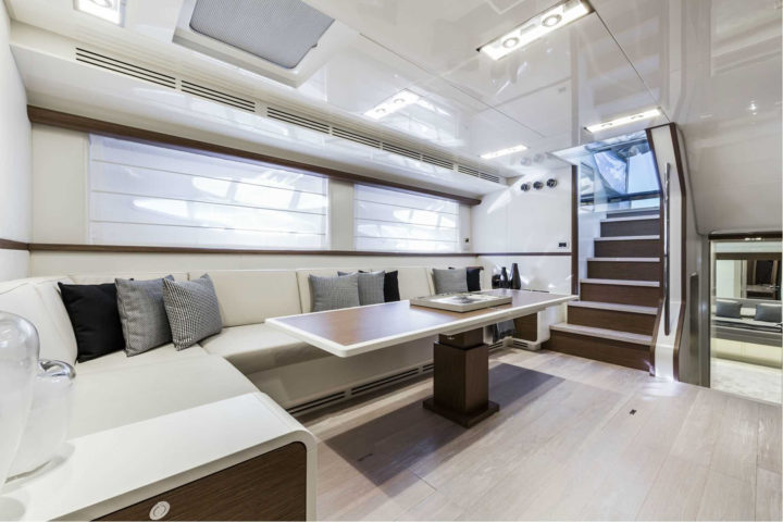 Itama-75-Yacht-Interior-Living