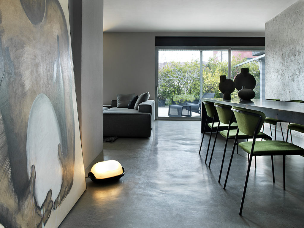 Sospeso-tra-classico-e-minimal-Far-Arreda-Marzo-22-Living