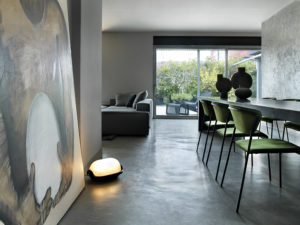 Sospeso-tra-classico-e-minimal-Far-Arreda-Marzo-22-Living