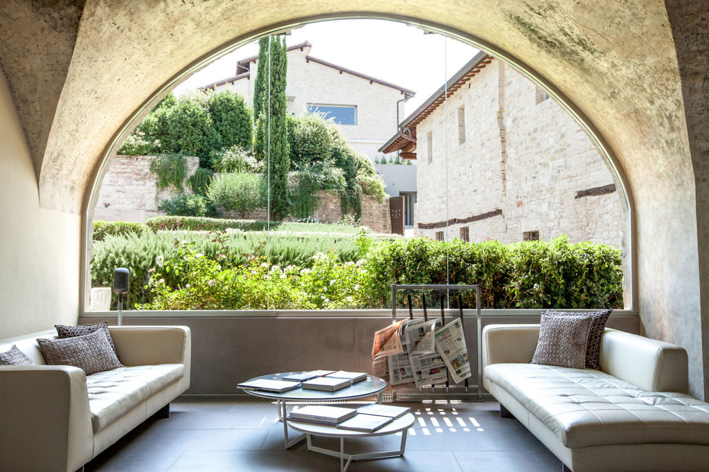 Pace-e-beneessere-Nun-Assisi-relais