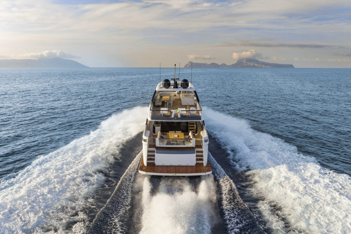 Ferretti_Yachts-860-Novembre-2022