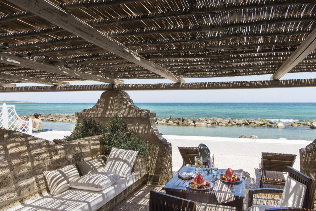 hotel-agosto-24-mare-fuori