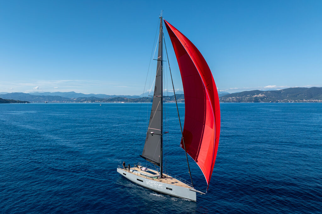 ice-yacht-varato-il-nuovo-ice-66-rs