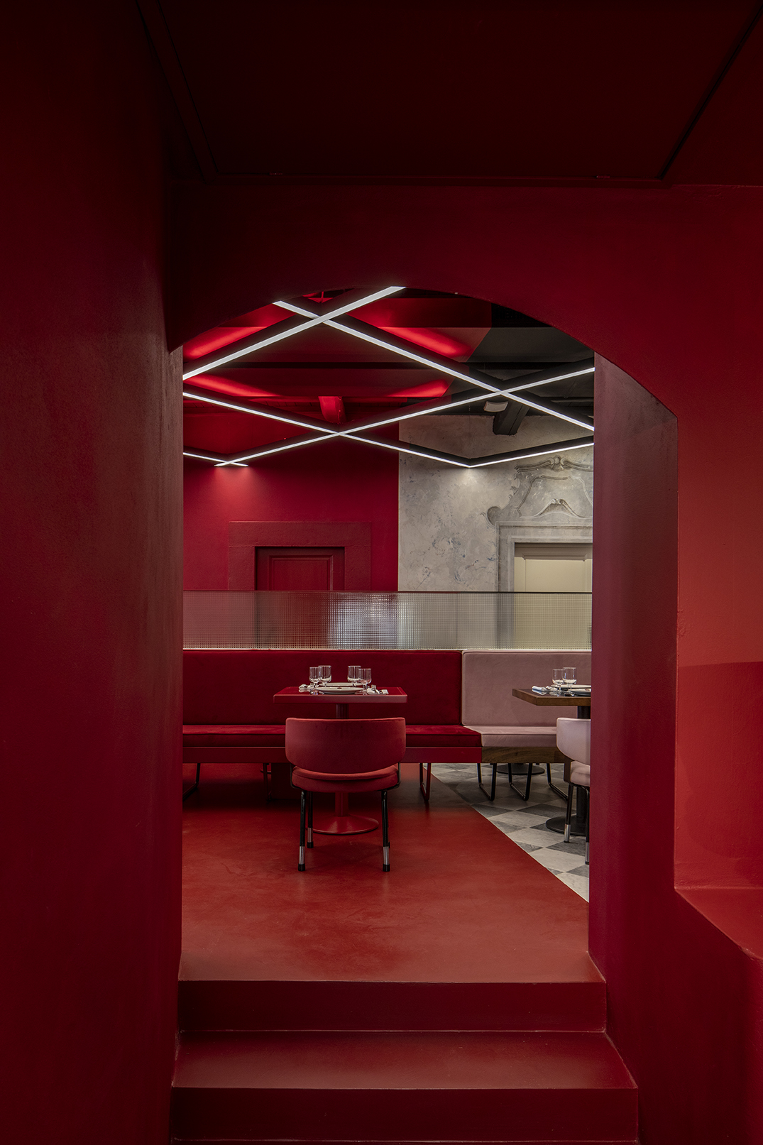 andrea-mascagni-la-vie-en-rouge