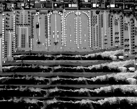 mutamento-mare-e-corpi-il-tempo-e-il-suo-fluire-per-veronica-gaido