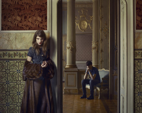 erwin-olaf-linquietudine-che-scolora