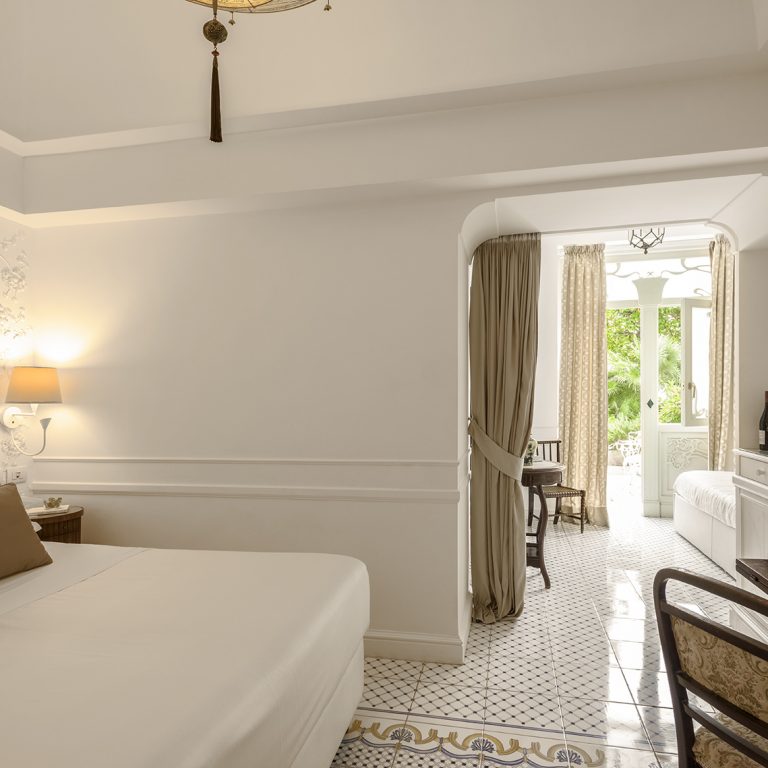 Hotel_Luxury_Villa_Excelsior_Parco-Capri-Suite