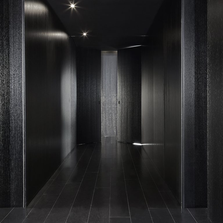 Absolute-black-Padova-Mauroner-Hallway