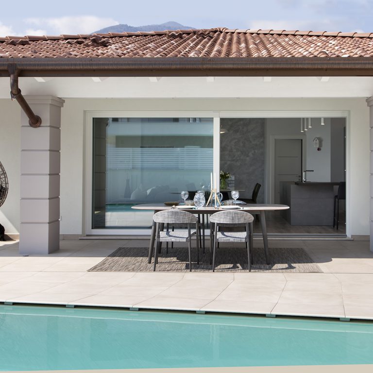 Seek-and-ye-shall-find-Bonomelli-modern-villa-Outdoor-porch
