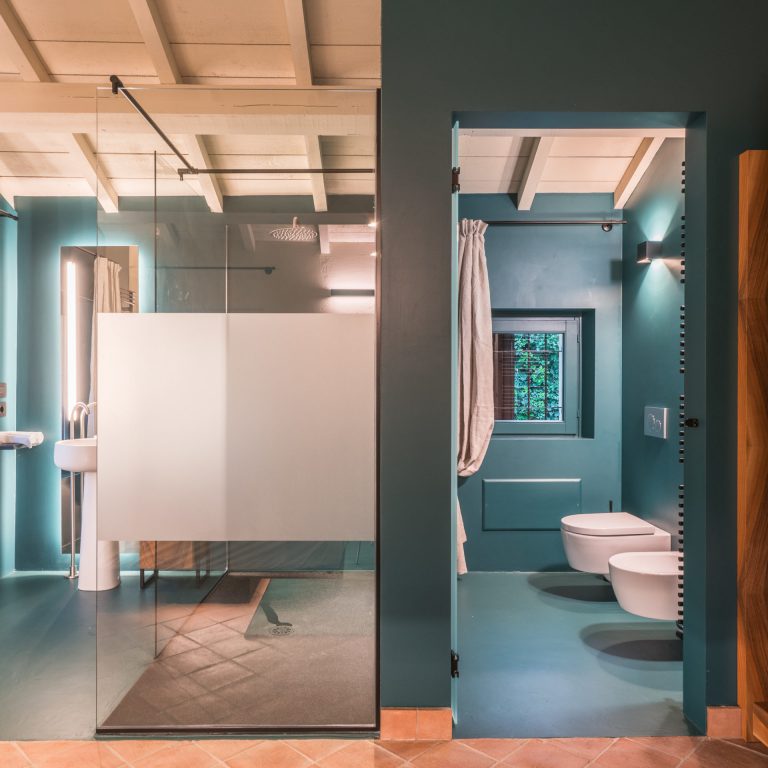 Ca-Toresele-Hotel-Relais-Bathroom