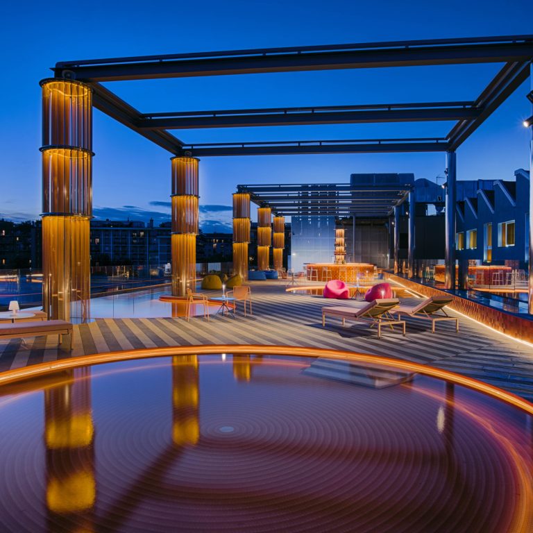 La terrazza di nhow Milano Hotel, che sarà spazio espositivo ospitando alcune delle installazioni più
interessanti della manifestazione