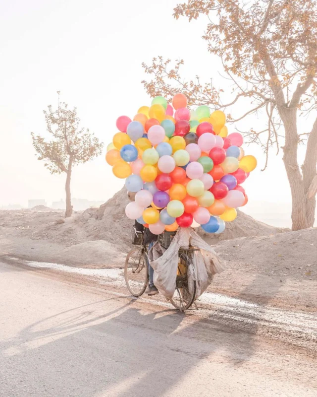 Le fratture del nostro tempo e i tanti espedienti messi in atto per arrivare ad una possibile riconciliazione. 

È in svolgimento la quindicesima edizione di “Cortona on the move”, festival di Fotografia che quest’anno ha come tema “Come together”, alludendo ai tentativi di pacificazione dei vari conflitti sociali, politici ed economici in corso nel mondo.

🗓️ Fino al 2 novembre 2025

Scopri di più su DENTROCASA in edicola e online.
.
.
.
#DENTROCASA #interiormagazine #designmagazine #artmagazine #architecture #architecturelovers #rivistainteriordesign #interiordesignissues #interiorrenovation #interior_and_living #interiorphotos #interiorproject #designhome #homeinterior #coverstory #interiordesignmagazine