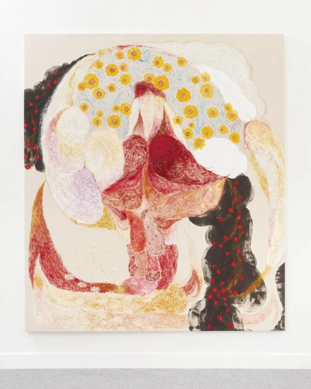 Un’indagine sull’opera dell’artista francese Édouard Nardon operante a New York. 

Al primo sguardo, le sue opere lasciano interdetti. Il volo di colombe, la gentilezza dei fiori, i colori caldi dei gialli e dei rossi. Poi arrivano allo stomaco i neri che si intromettono e sconquassano l’opera lasciando le prime impressioni fuori dalla porta, quindi bisogna azzerare e ripartire, cercando di capire.

Scopri di più su DENTROCASA in edicola e online.

✍🏻 Gianbattista Bonazzoli
.
.
.
#DENTROCASA #interiormagazine #designmagazine #artmagazine #architecture #architecturelovers #rivistainteriordesign #interiordesignissues #interiorrenovation #interior_and_living #interiorphotos #interiorproject #designhome #homeinterior #coverstory #interiordesignmagazine